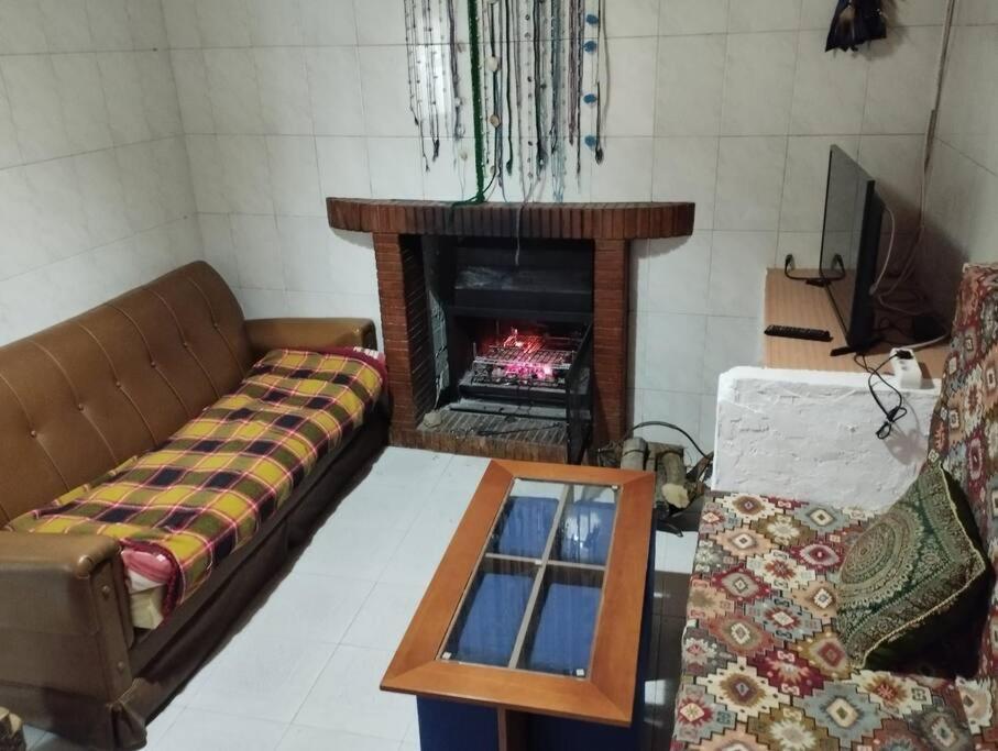 וייקאריו La Casa Del Rio, Piscina Natural A 5 Min En Coche מראה חיצוני תמונה